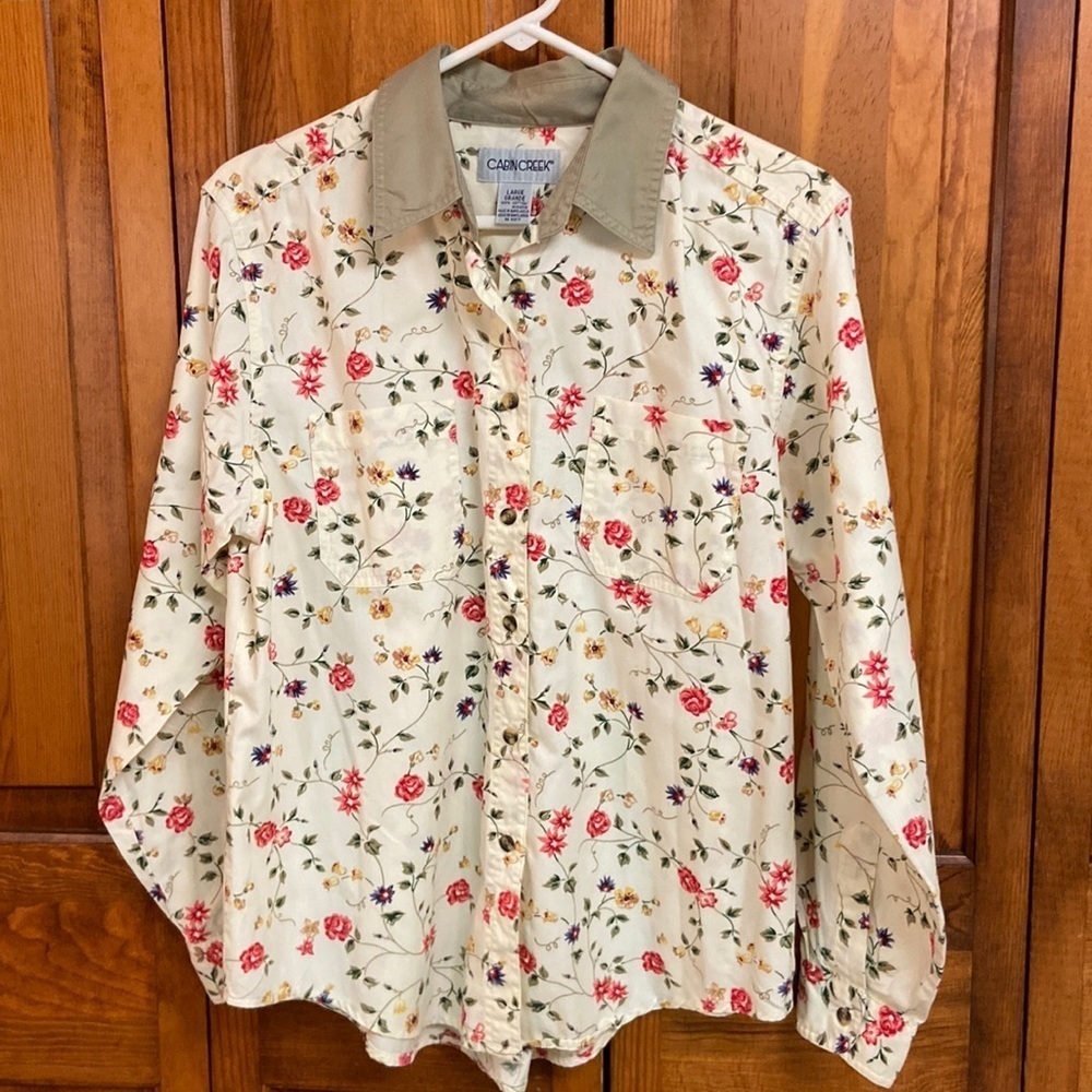 Cabin Creek Cream Floral Button-Down Shirt with Tan Collar